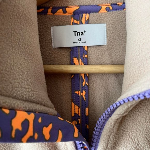 Tna Echo Park Zip Up - Aritzia - Picture 2 of 5